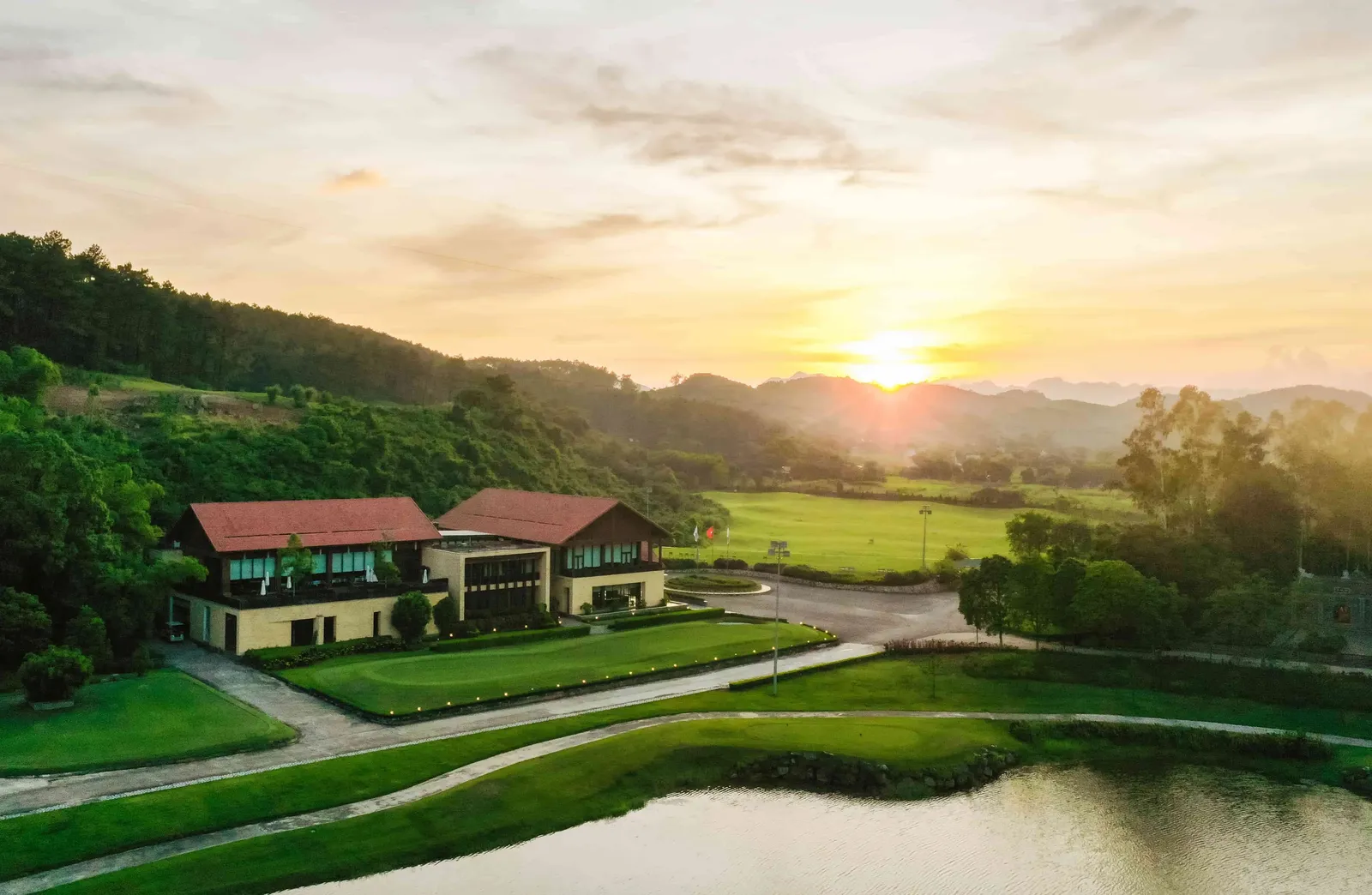 Trang An Golf & Resort