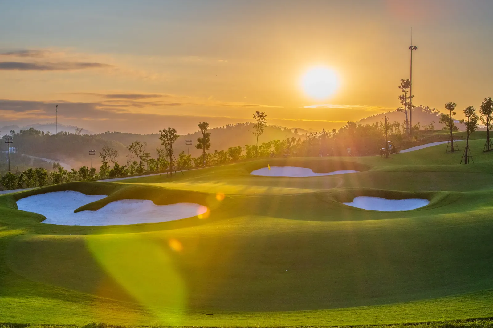 Văn Lang Empire T&T Golf Club