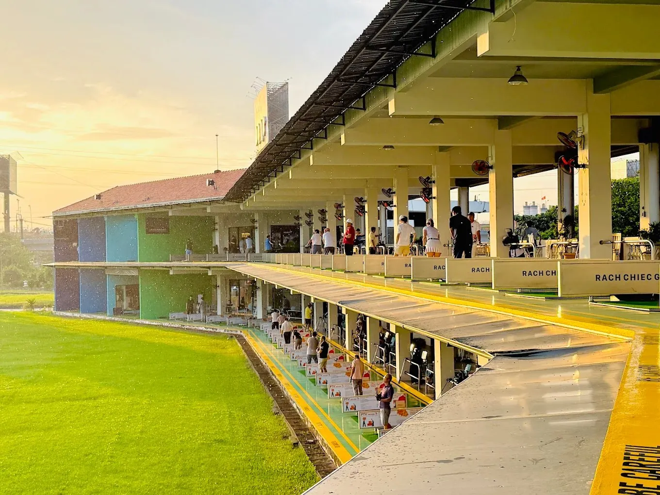 HCMC driving range with outdoor driving range area