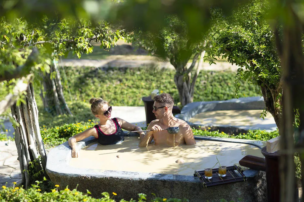 Tour Golf Biển Nha Trang 5N4Đ | 3 Sân Ven Biển & Tắm Bùn