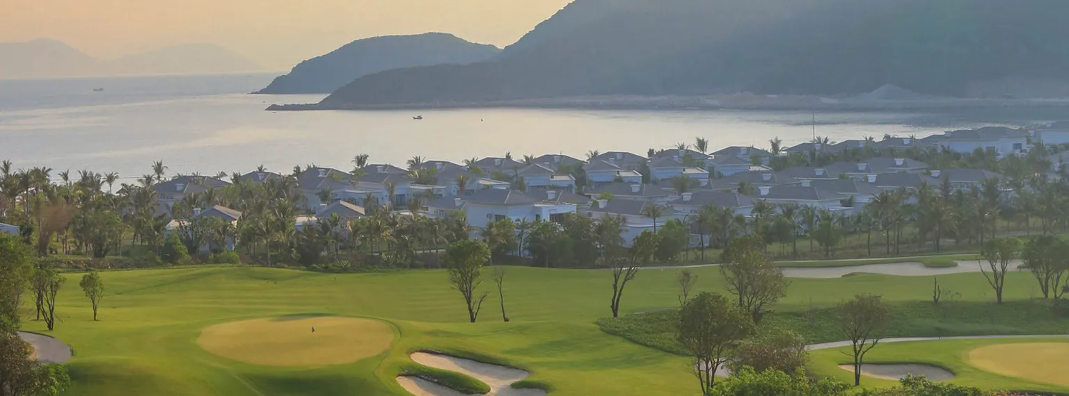 Tour Golf Biển Nha Trang 5N4Đ | 3 Sân Ven Biển & Tắm Bùn